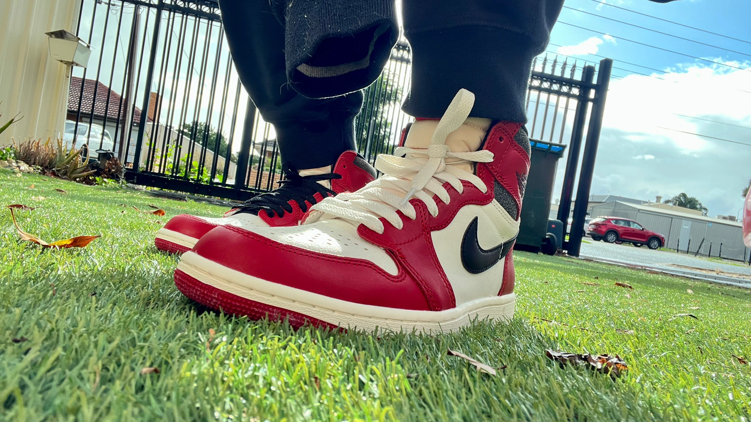 Air Jordan 1 Retro High OG ‘Chicago Lost & Found’ photo review