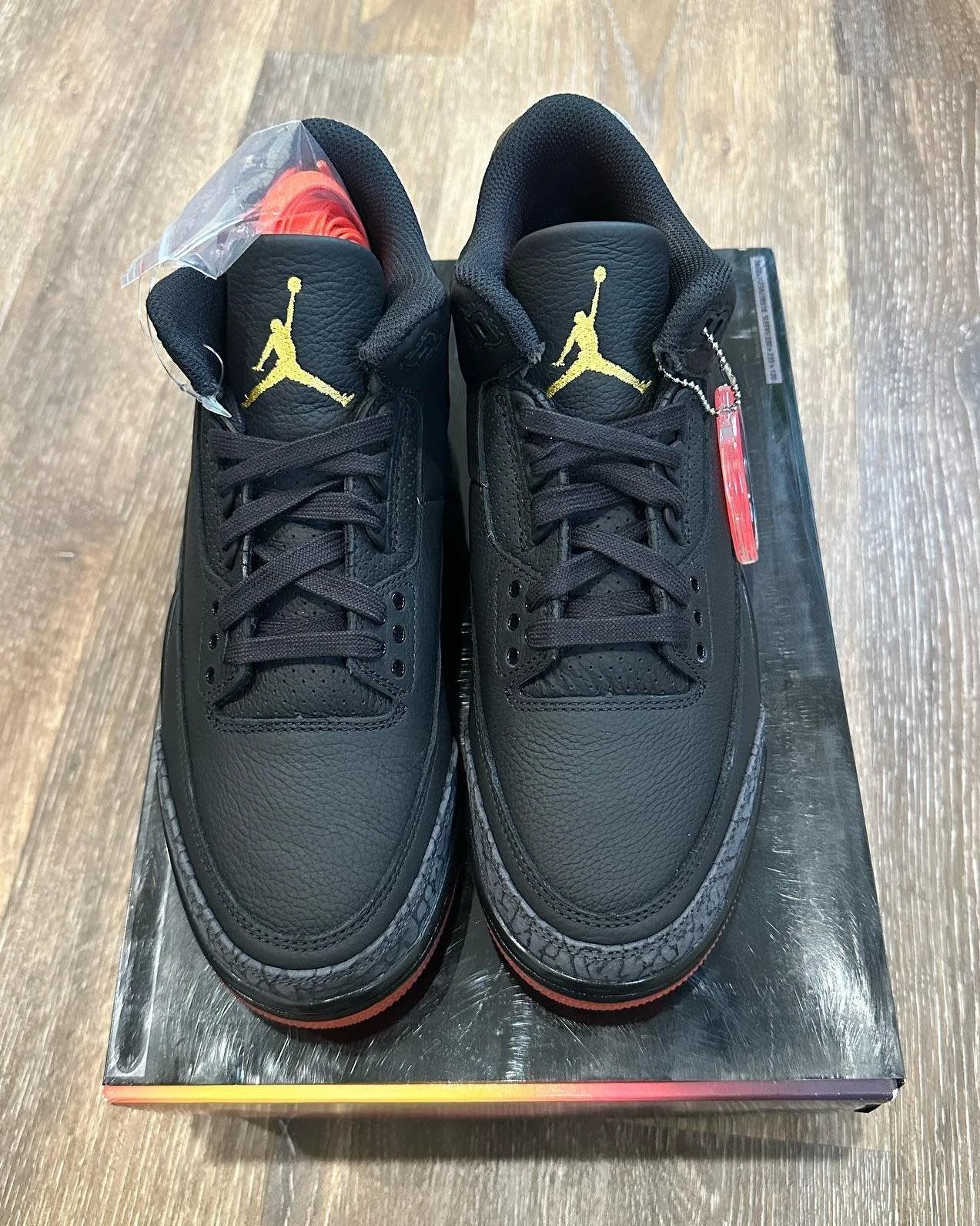 Air Jordan 3 x J Balvin ‘Rio’ photo review