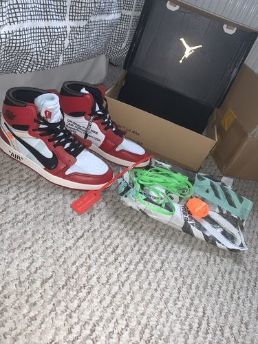 Air Jordan 1 x Off-White Retro High OG ‘Chicago’ photo review