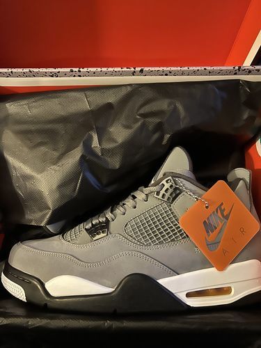 Air Jordan 4 Retro ‘Cool Grey’ photo review