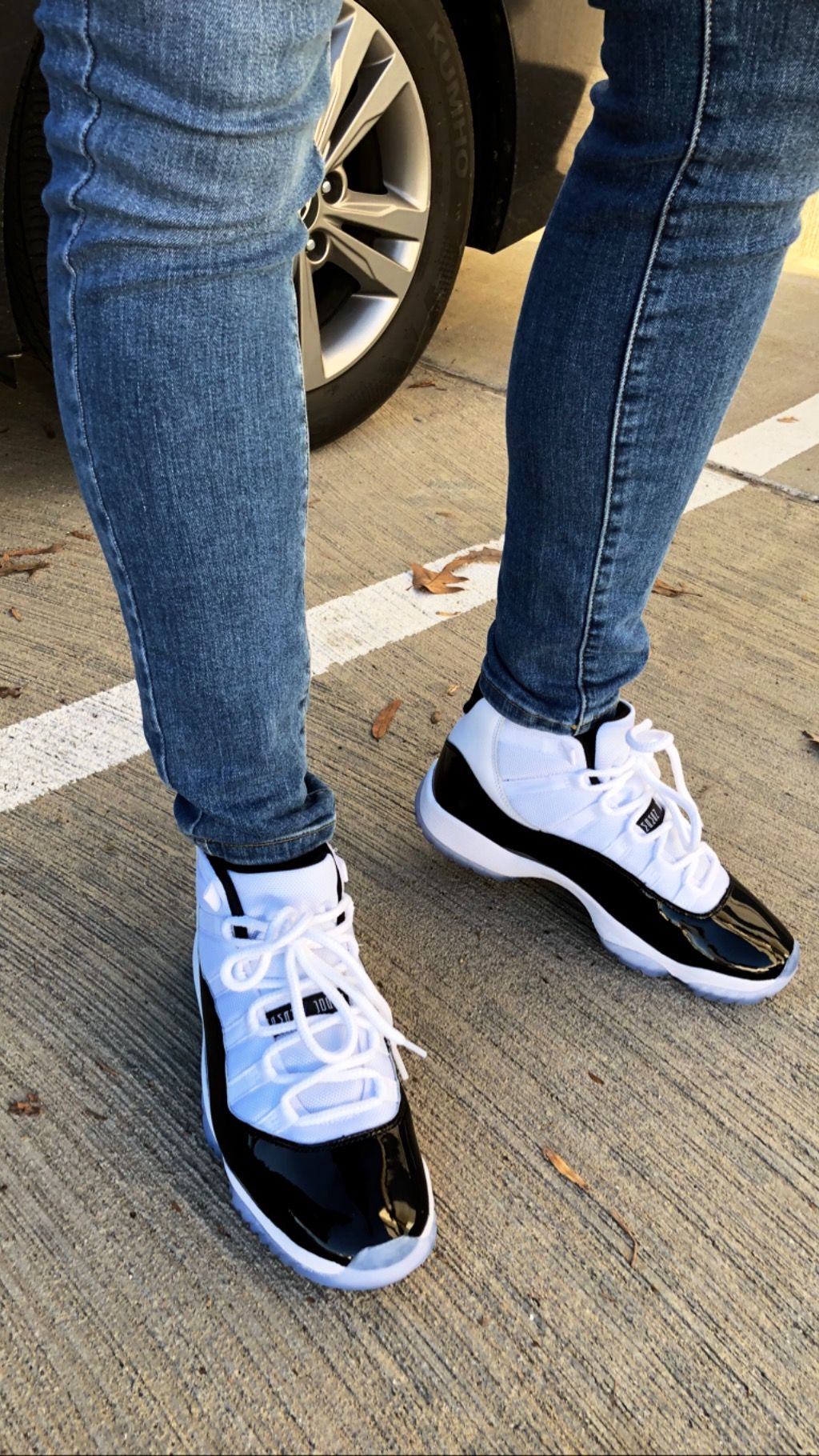 Air Jordan 11 Retro ‘Concord’ photo review