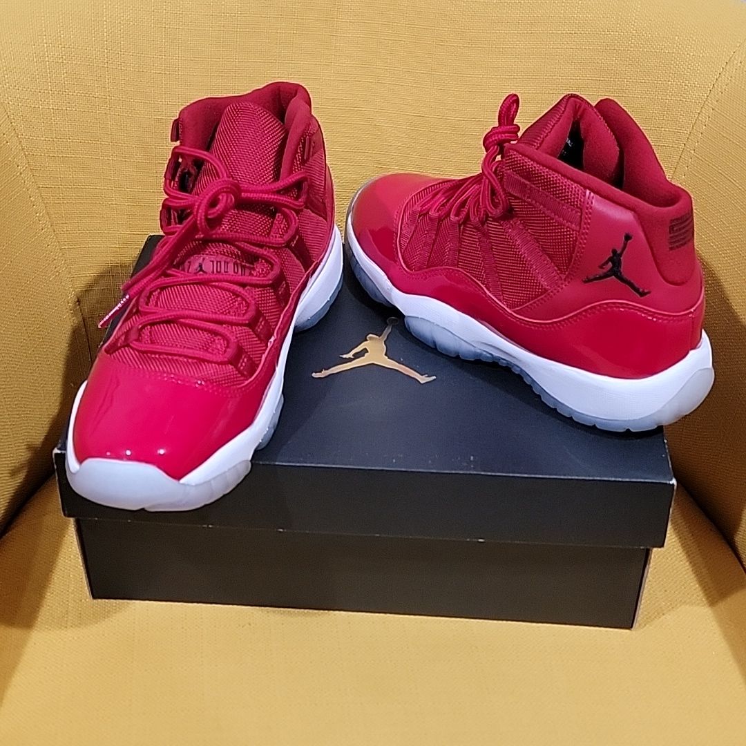 Air Jordan 11 Retro ‘Win Like ’96’ photo review