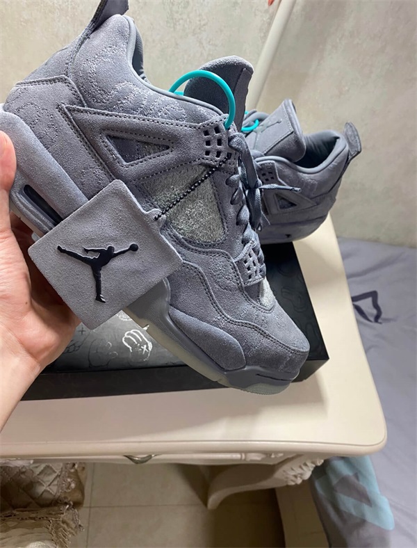 Air Jordan 4 Retro ‘Cool Grey’ photo review