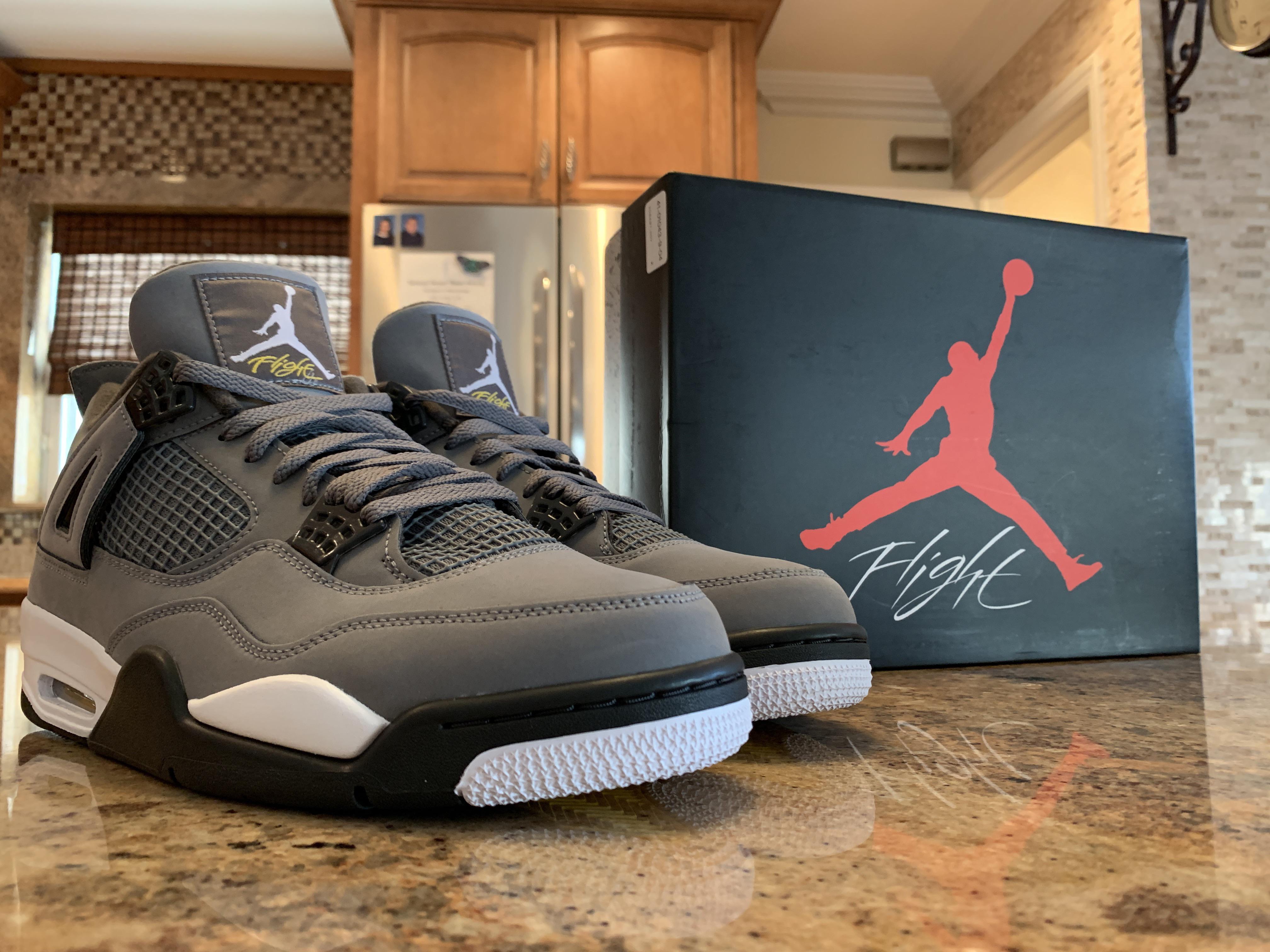 Air Jordan 4 Retro ‘Cool Grey’ photo review