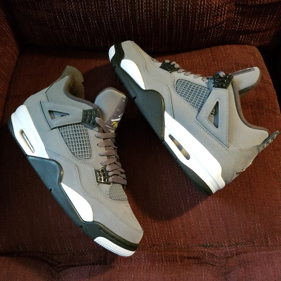 Air Jordan 4 Retro ‘Cool Grey’ photo review