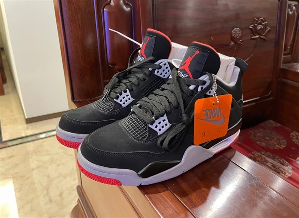 Air Jordan 4 Retro OG ‘Bred’ photo review