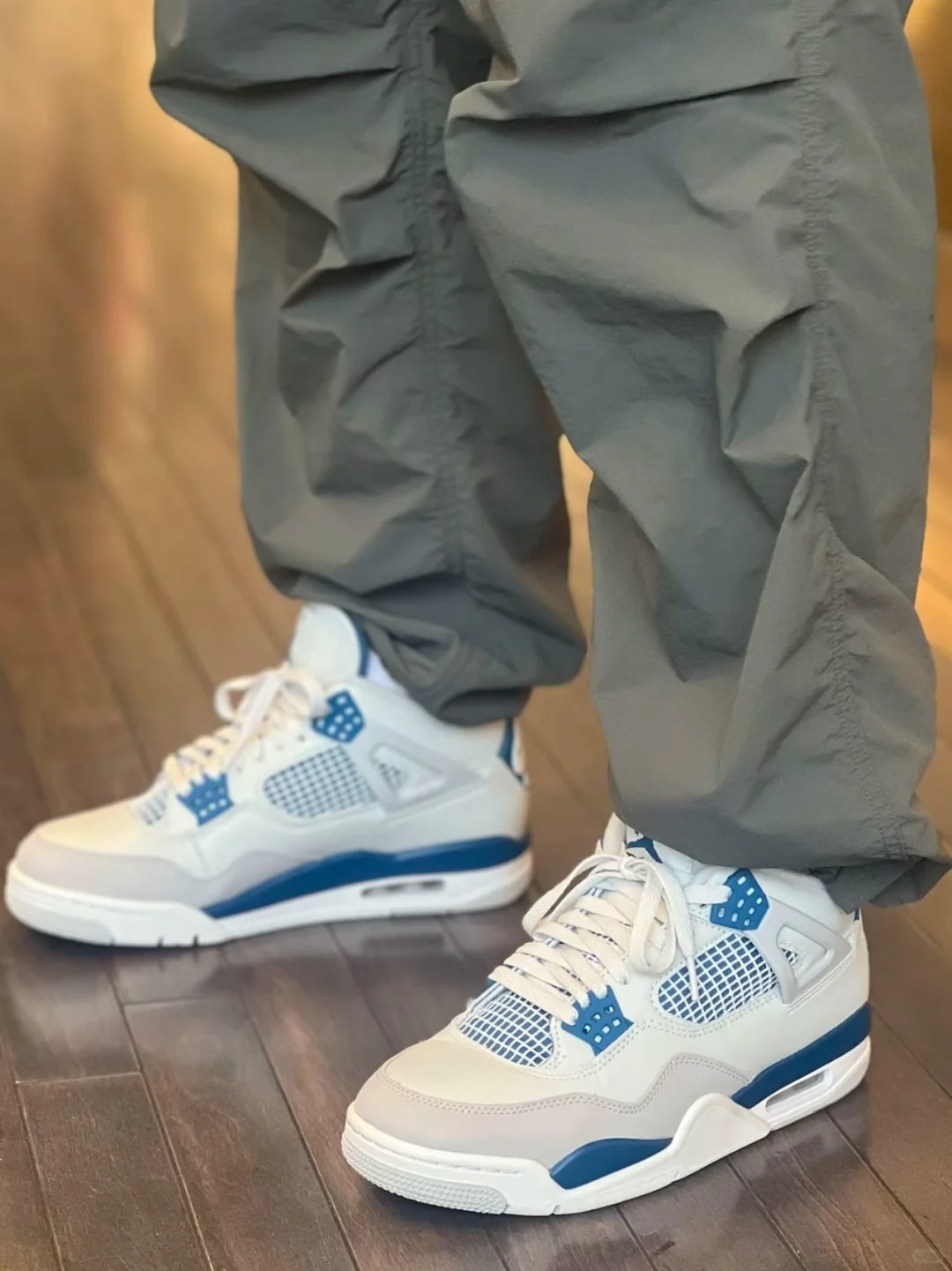 Air Jordan 4 Retro ‘Military Blue’ photo review