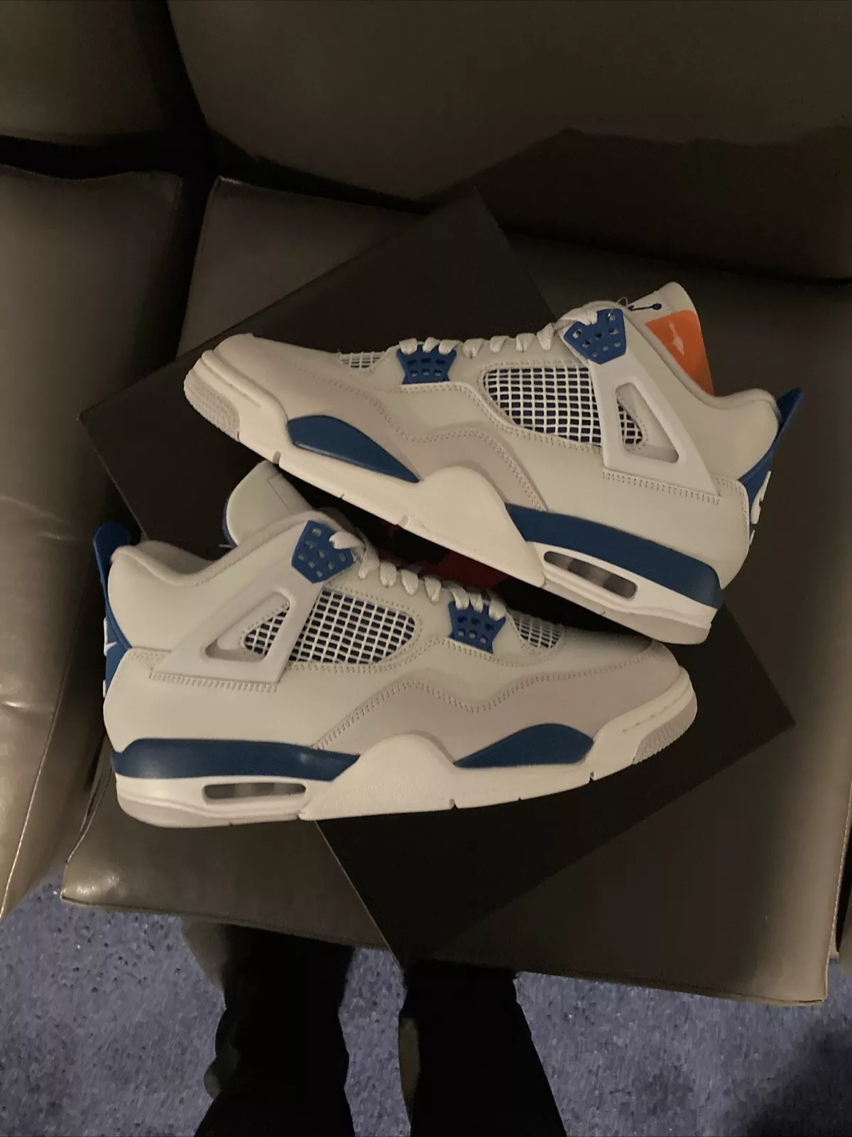 Air Jordan 4 Retro ‘Military Blue’ photo review