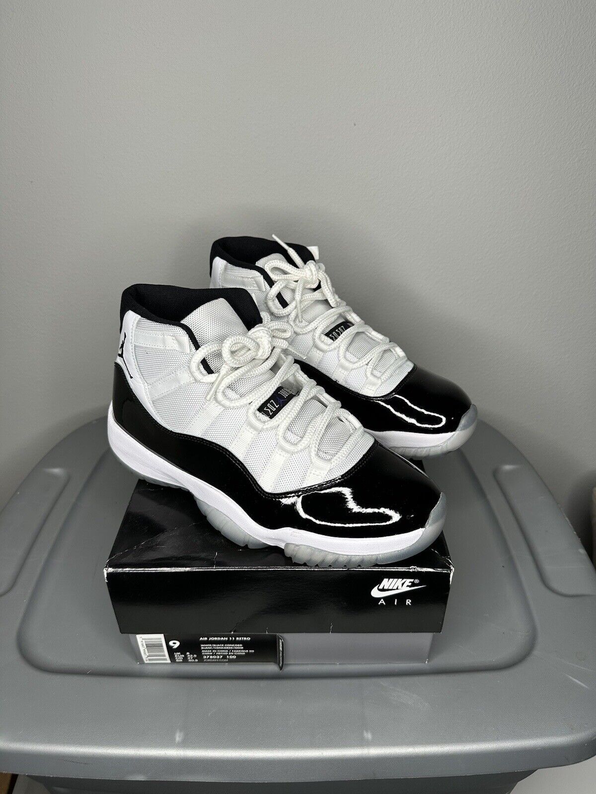 Air Jordan 11 Retro ‘Concord’ photo review