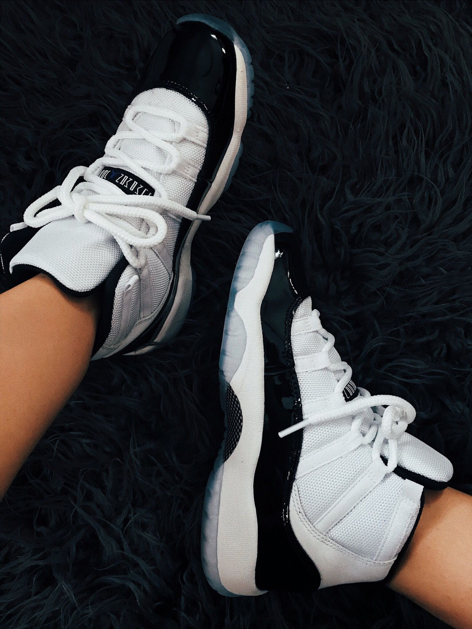 Air Jordan 11 Retro ‘Concord’ photo review