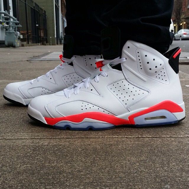 Air Jordan 6 Retro ‘White Infrared’ photo review