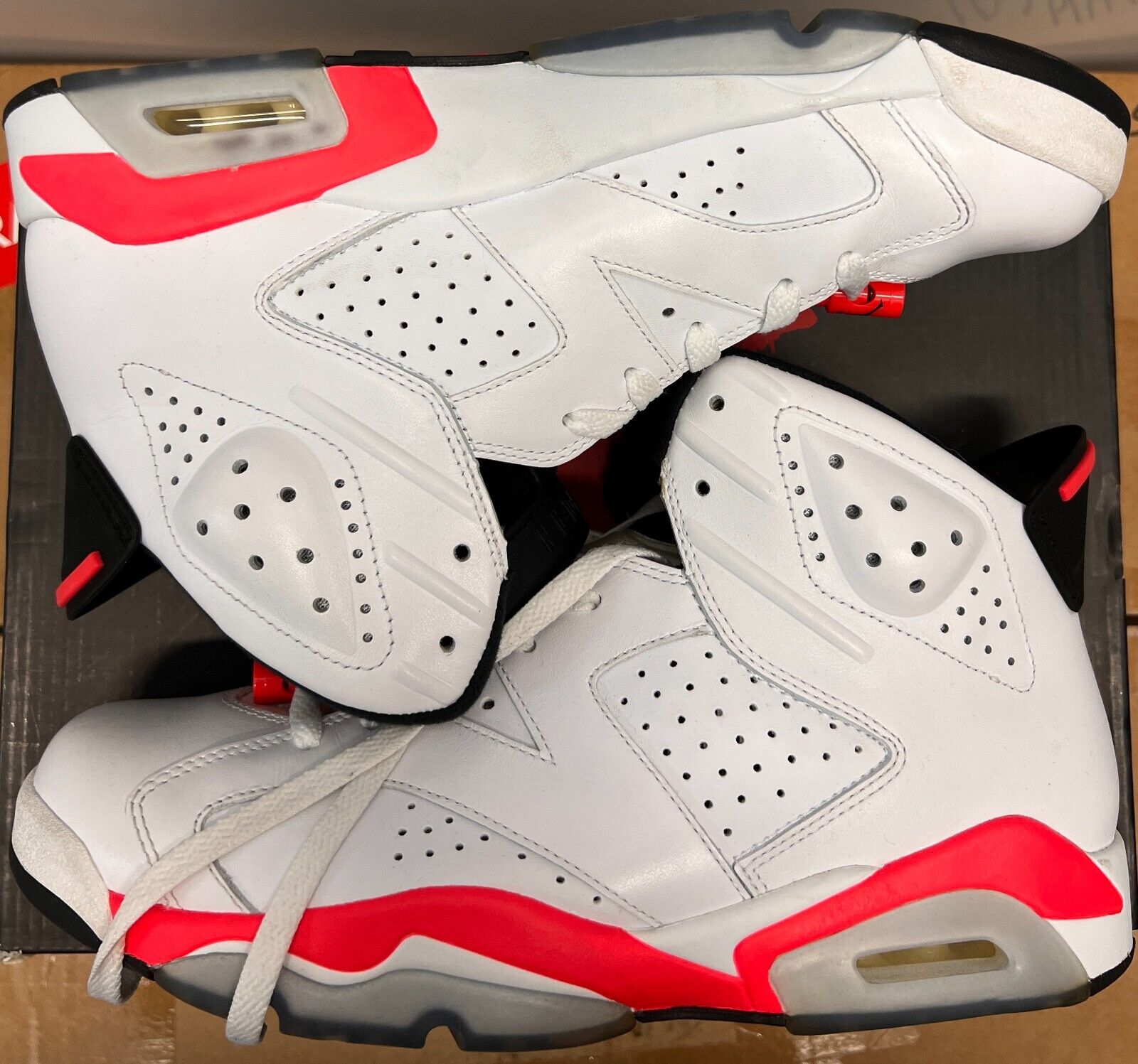 Air Jordan 6 Retro ‘White Infrared’ photo review