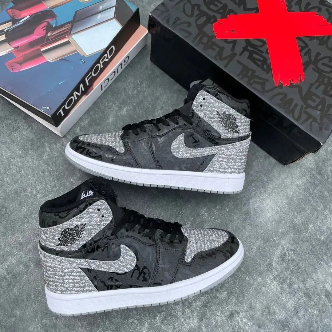 Air Jordan 1 High OG ‘Rebellionaire’ photo review