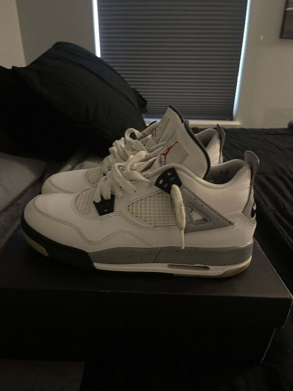 Air Jordan 4 Retro OG ‘White Cement’ photo review