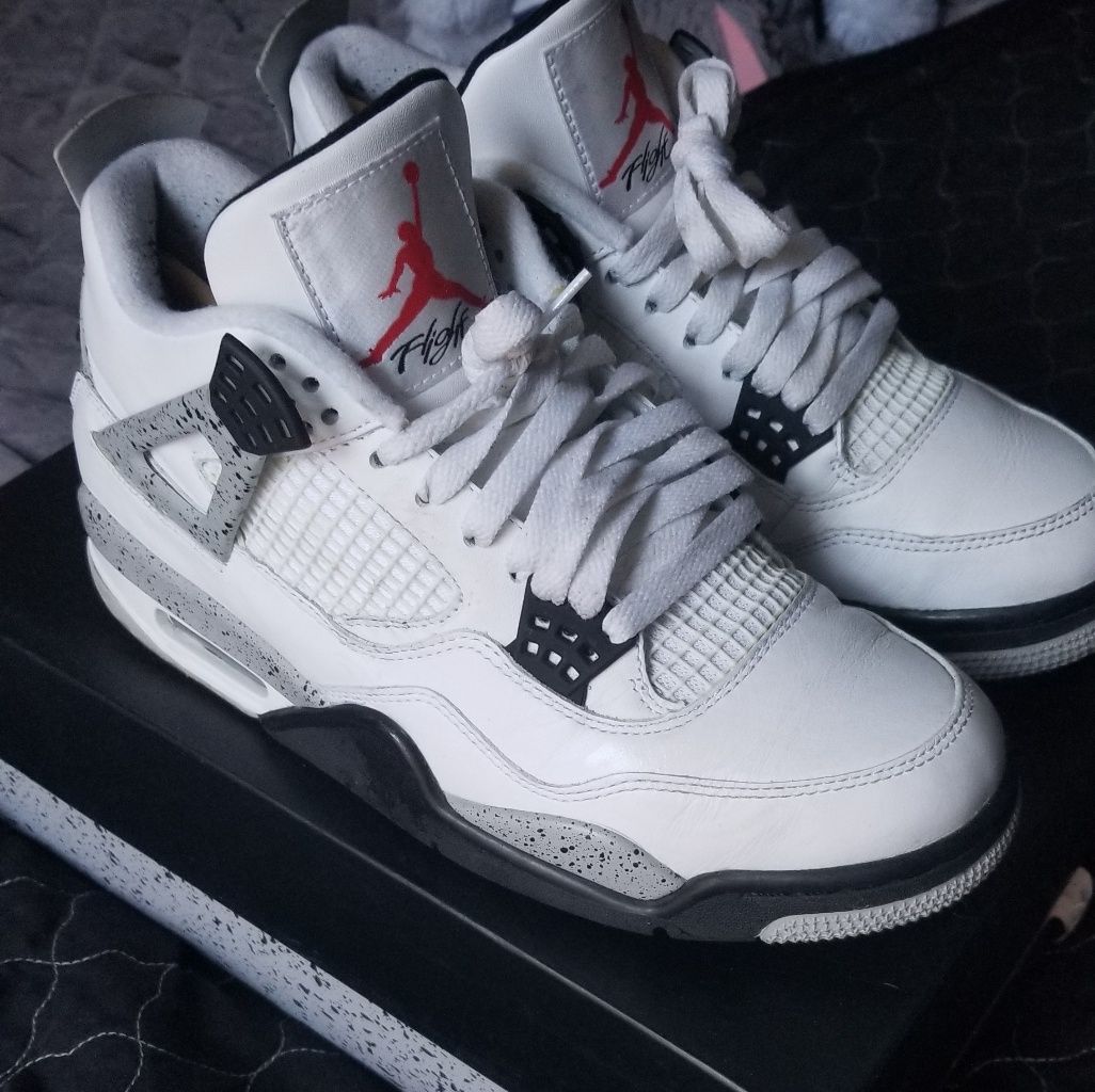 Air Jordan 4 Retro OG ‘White Cement’ photo review
