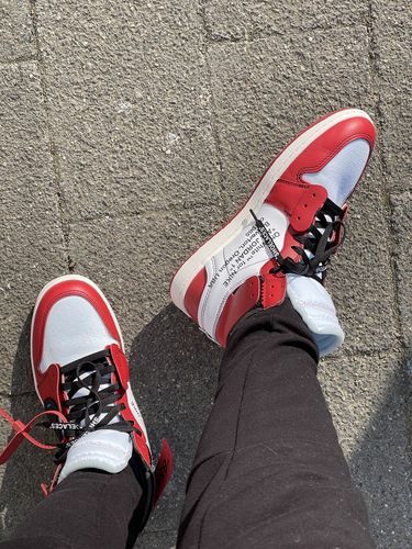 Air Jordan 1 x Off-White Retro High OG ‘Chicago’ photo review