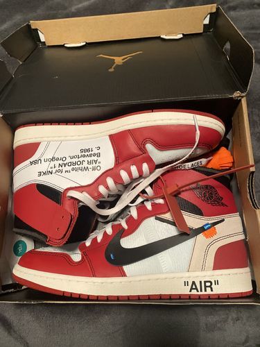 Air Jordan 1 x Off-White Retro High OG ‘Chicago’ photo review