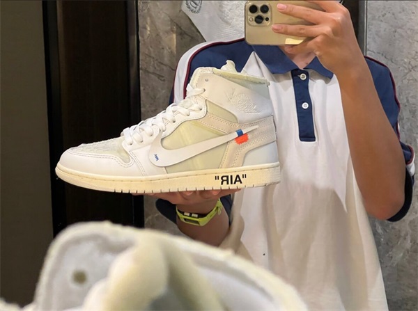 Off-White x Air Jordan 1 Retro High OG ‘White‘ photo review