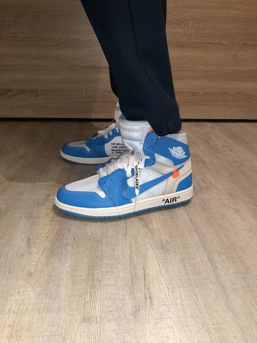 Air Jordan 1 x Off-White Retro High OG ‘UNC’ photo review