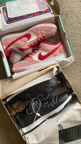  x StrangeLove SB Dunk Low ‘Valentine’s Day’ photo review