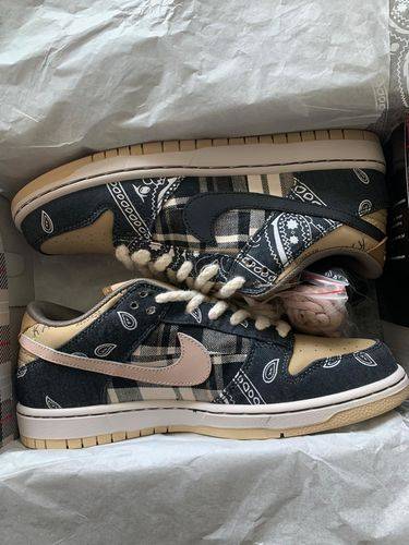  x Travis Scott SB Dunk Low Premium QS ‘Cactus Jack’ photo review