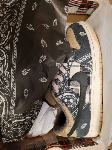  x Travis Scott SB Dunk Low Premium QS ‘Cactus Jack’ photo review