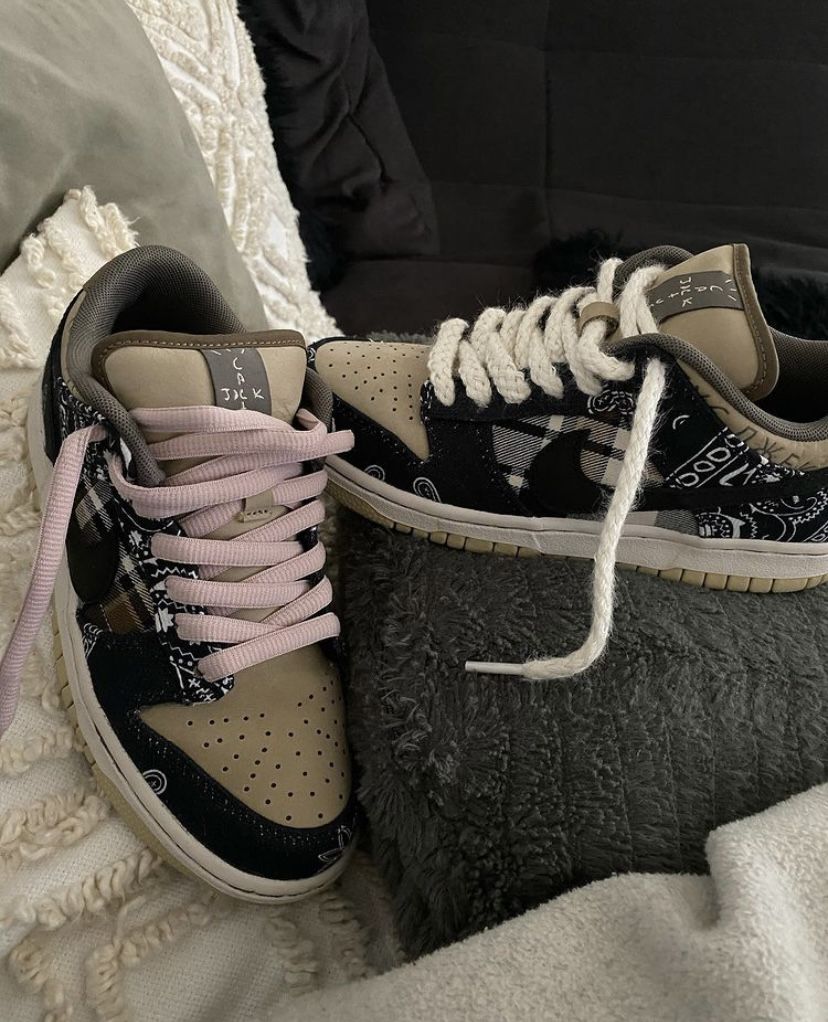  x Travis Scott SB Dunk Low Premium QS ‘Cactus Jack’ photo review