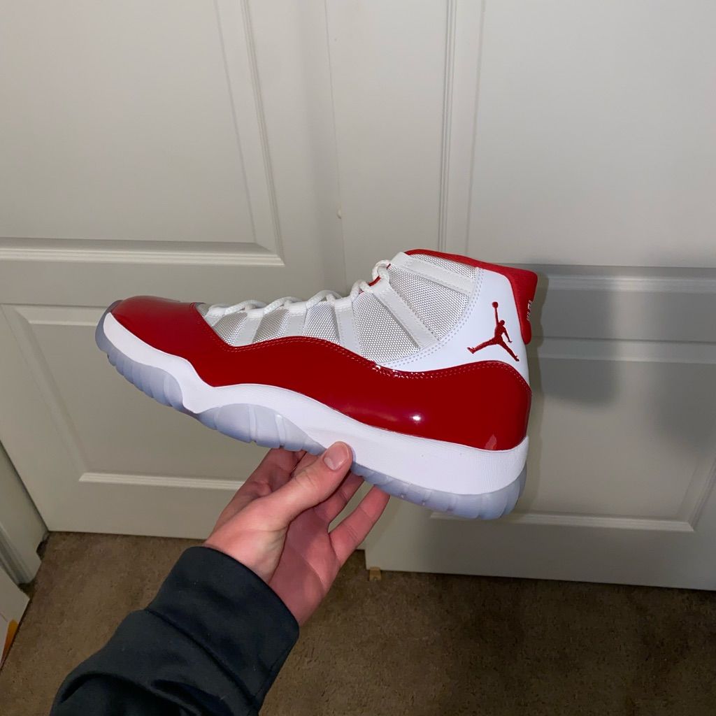 Air Jordan 11 Retro ‘Cherry’ photo review