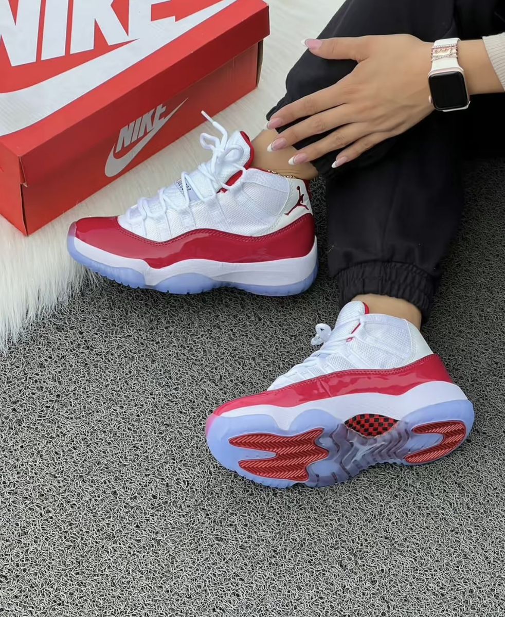 Air Jordan 11 Retro ‘Cherry’ photo review