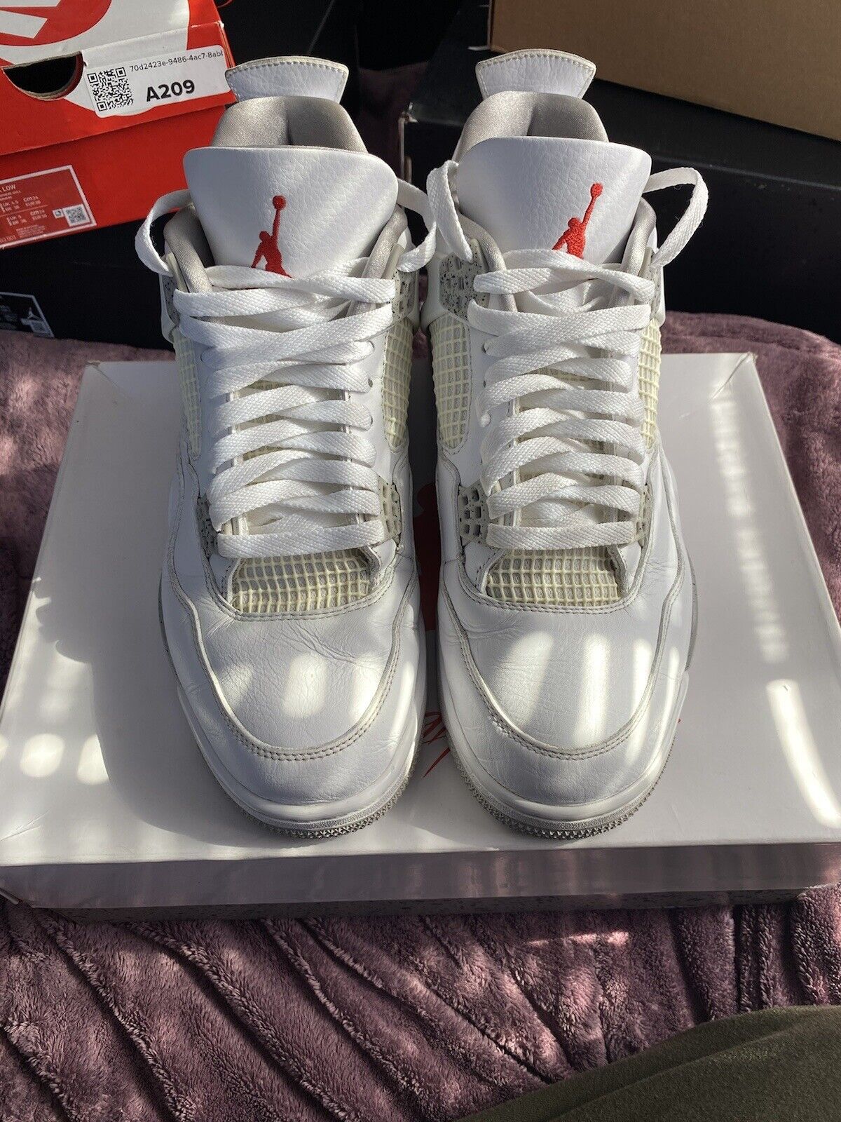 Air Jordan 4 Retro ‘White Oreo’ photo review