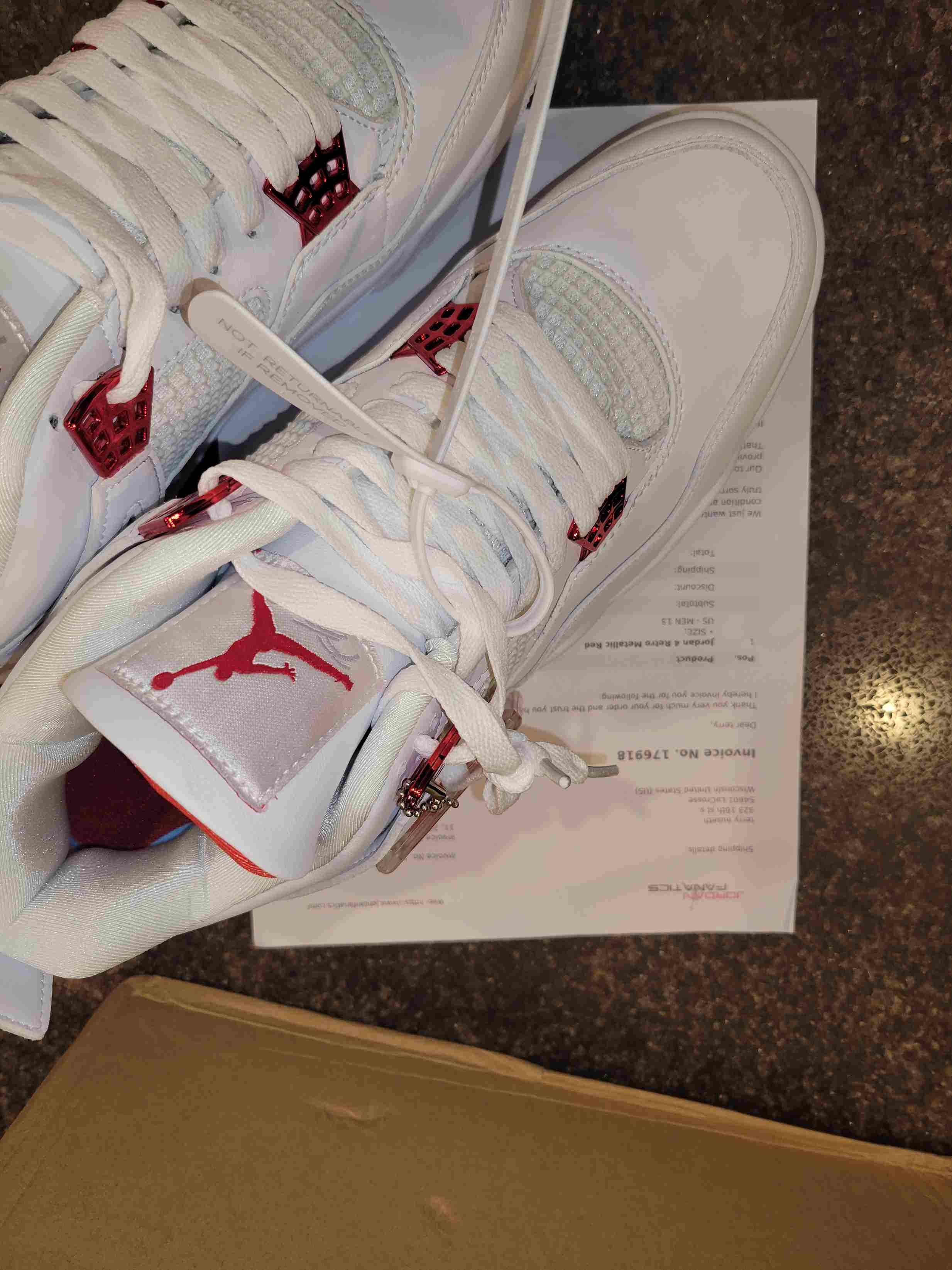 Air Jordan 4 Retro ‘Red Metallic’ photo review
