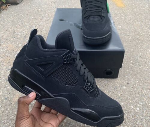 Air Jordan 4 Retro ‘Black Cat’ photo review