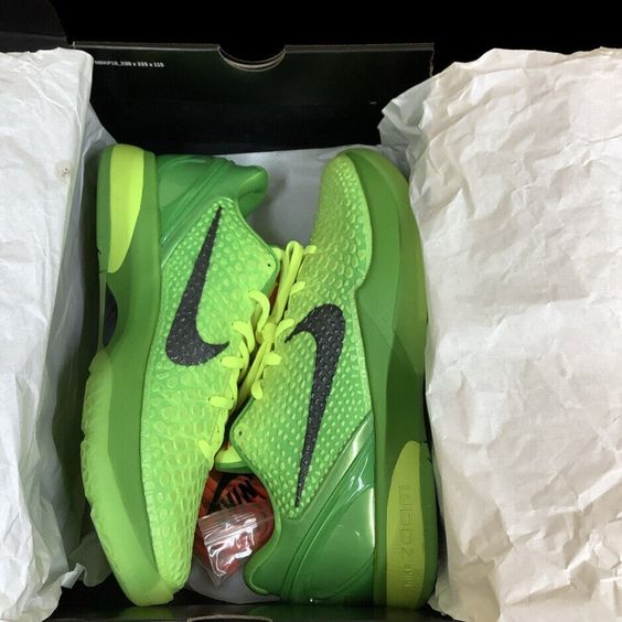  Zoom Kobe 6 Protro ‘Grinch’ photo review