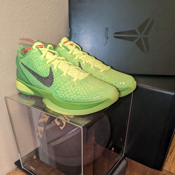  Zoom Kobe 6 Protro ‘Grinch’ photo review
