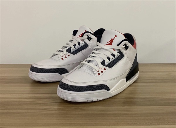 Air Jordan 3 Retro Denim SE ‘Fire Red’ photo review