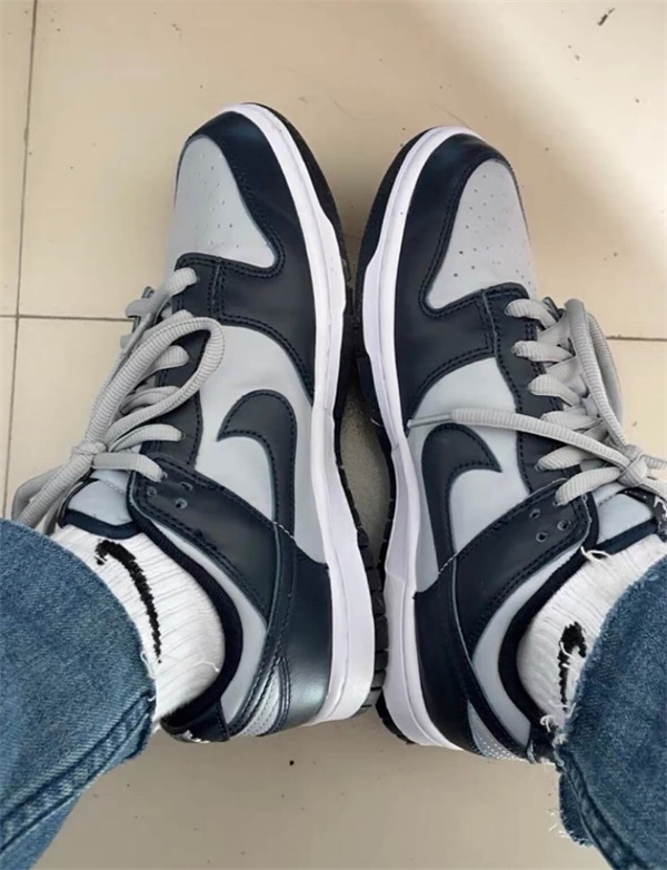  Dunk Low ‘Georgetown’ photo review
