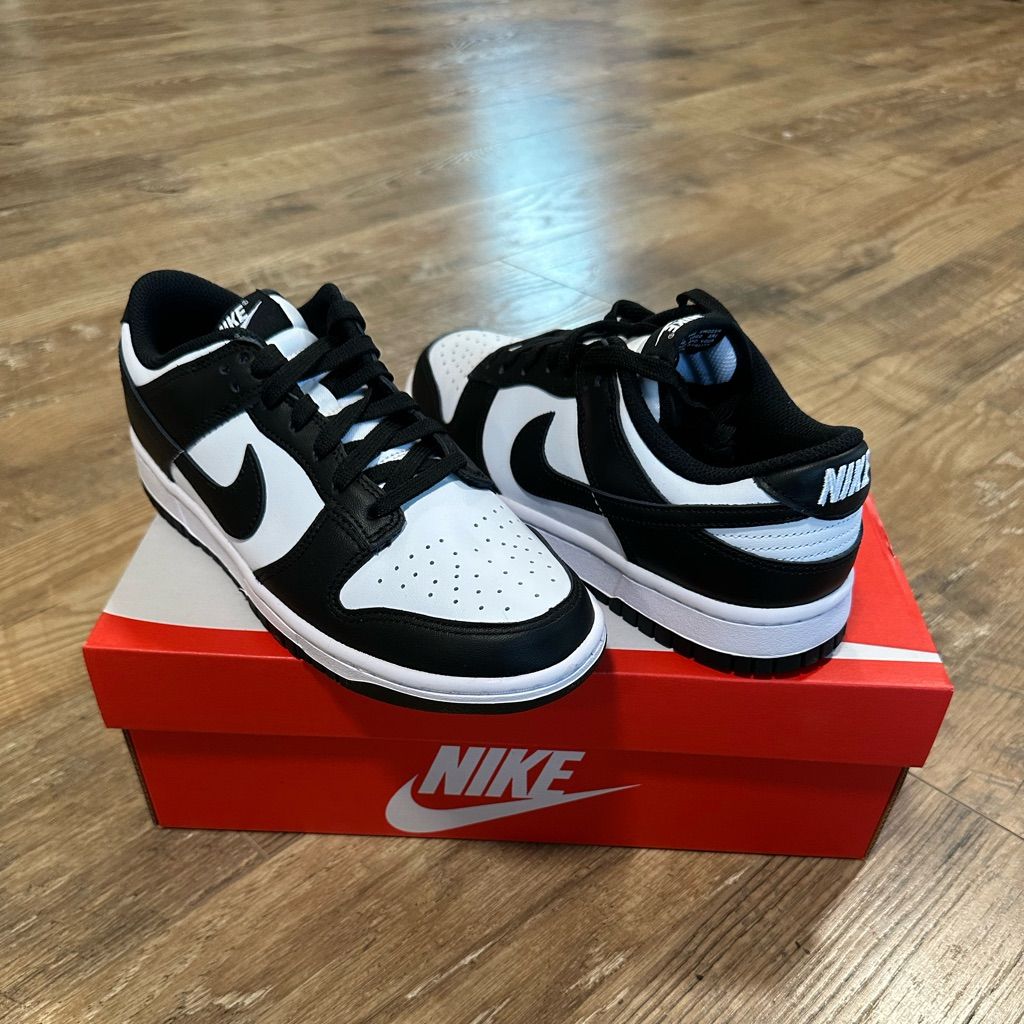  Dunk Low ‘Panda Black White’ photo review