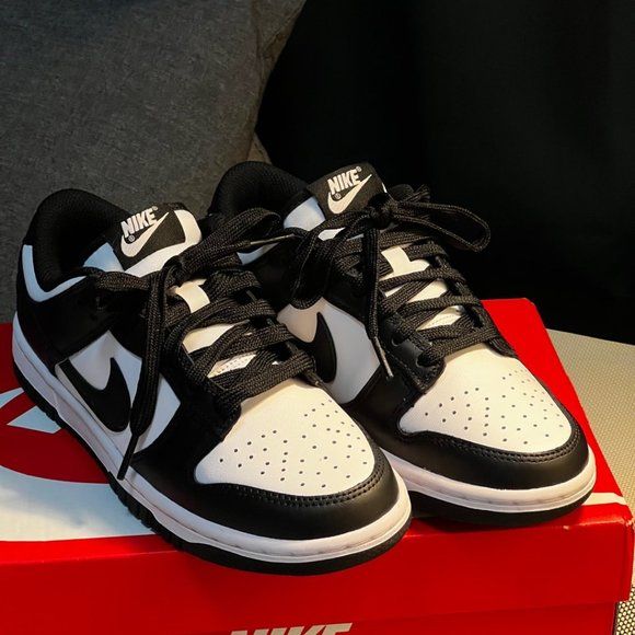  Dunk Low ‘Panda Black White’ photo review