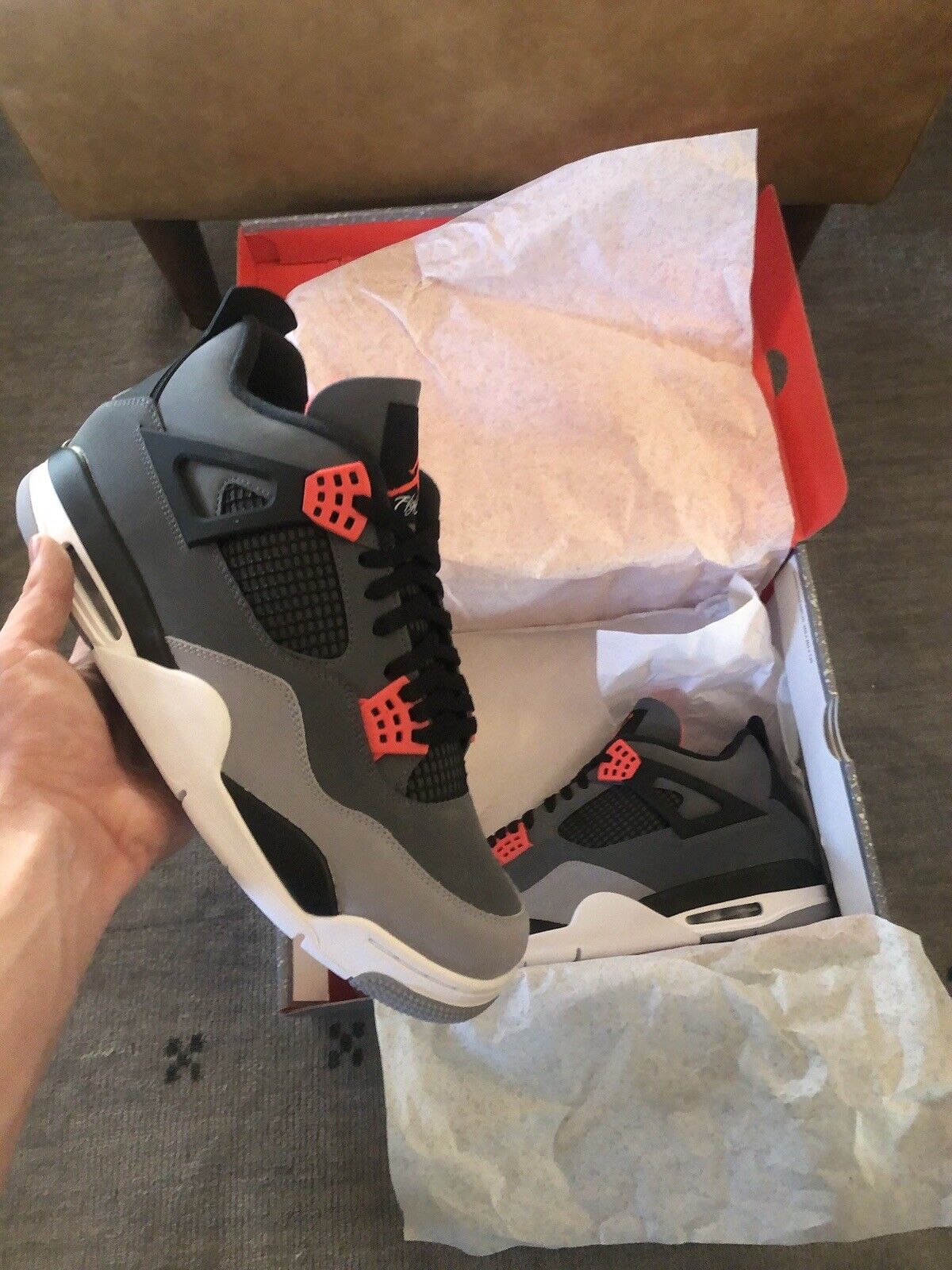 Air Jordan 4 Retro ‘Infrared’ photo review