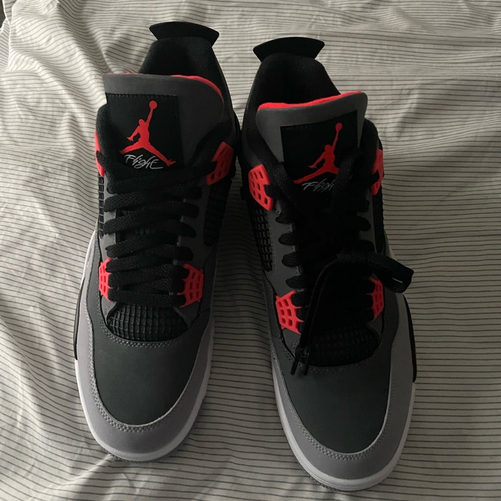 Air Jordan 4 Retro ‘Infrared’ photo review