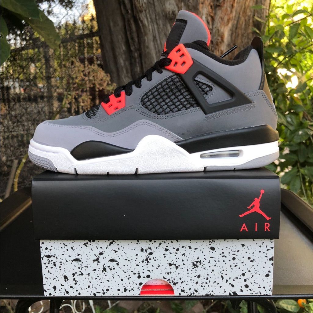 Air Jordan 4 Retro ‘Infrared’ photo review