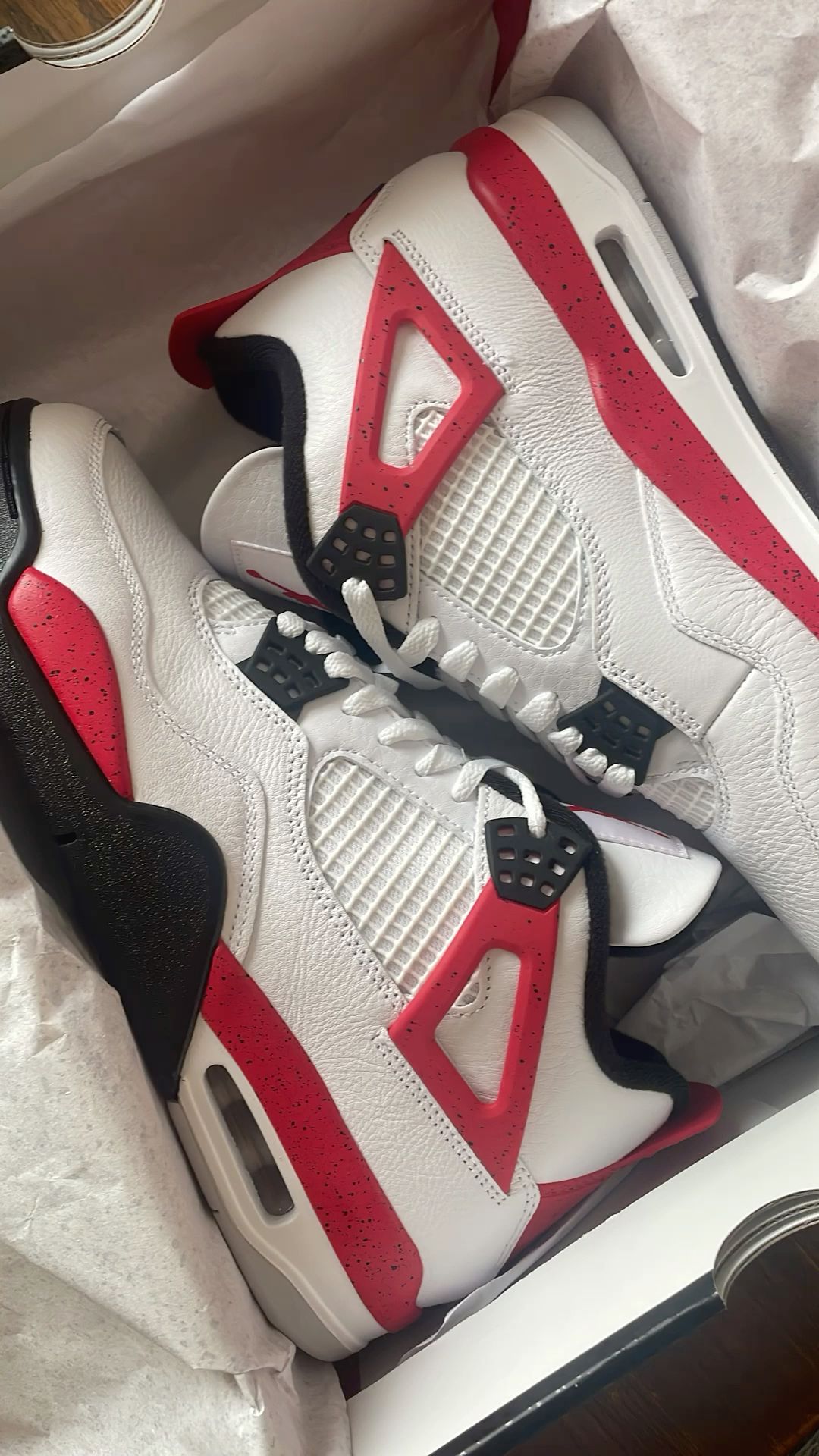 Air Jordan 4 Retro ‘Red Cement’ photo review