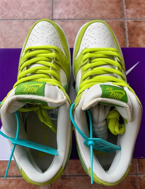  SB Dunk Low Pro ‘Fruity Pack – Green Apple’ photo review