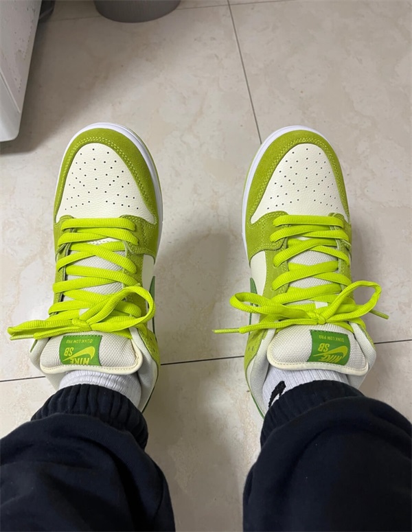  SB Dunk Low Pro ‘Fruity Pack – Green Apple’ photo review