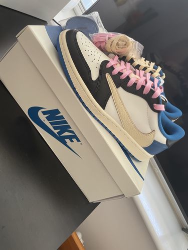 Air Jordan 1 Retro Low x Fragment Design x Travis Scott x ‘Sail Black Military Blue’ photo review