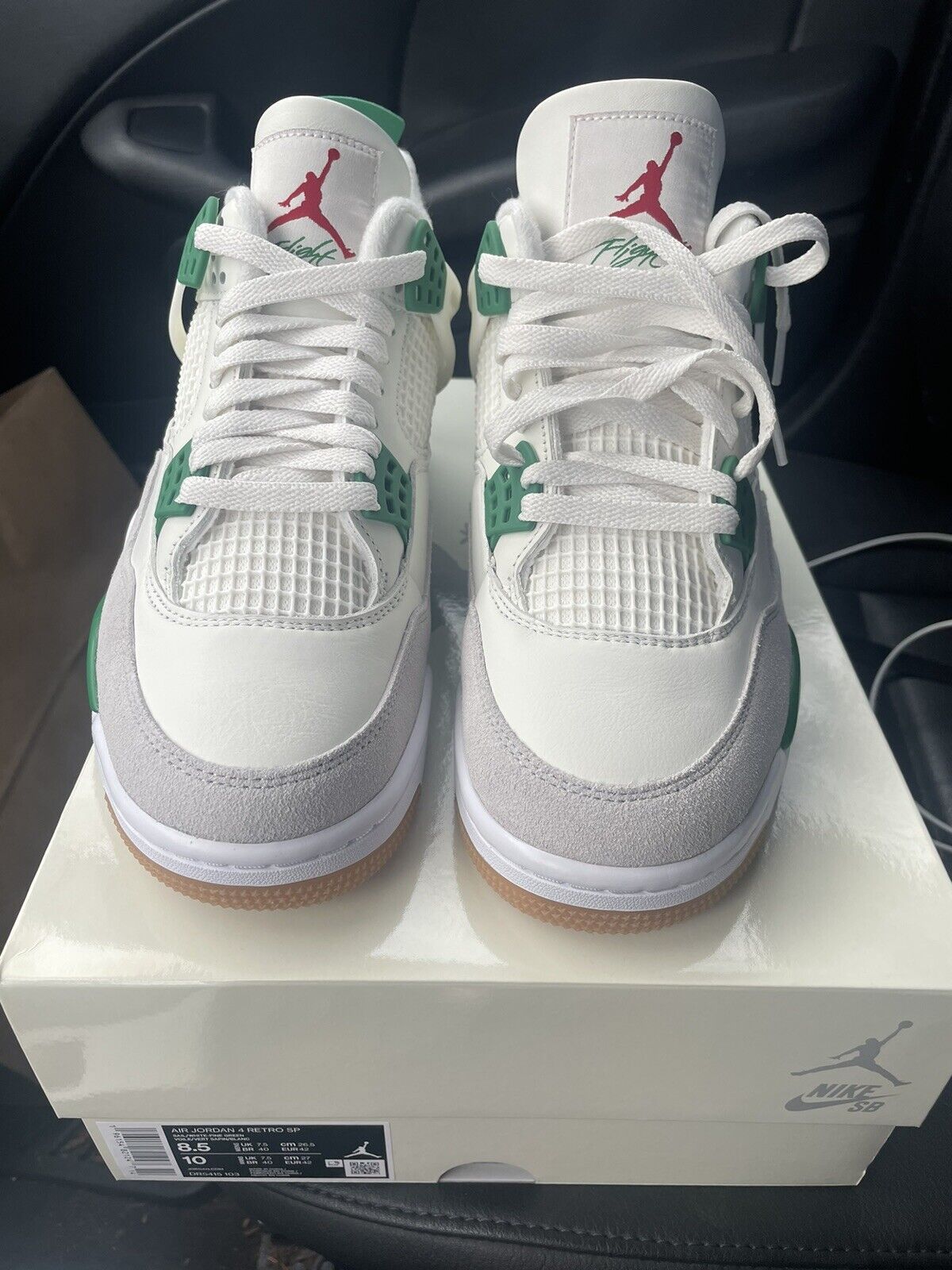 Air Jordan 4 Retro SB ‘Pine Green’ photo review