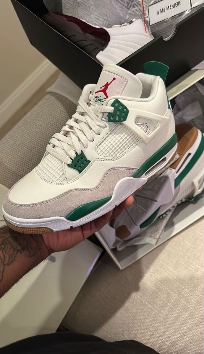Air Jordan 4 Retro SB ‘Pine Green’ photo review