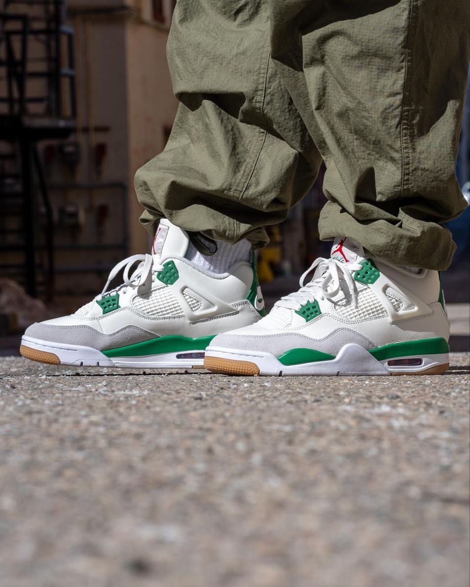 Air Jordan 4 Retro SB ‘Pine Green’ photo review