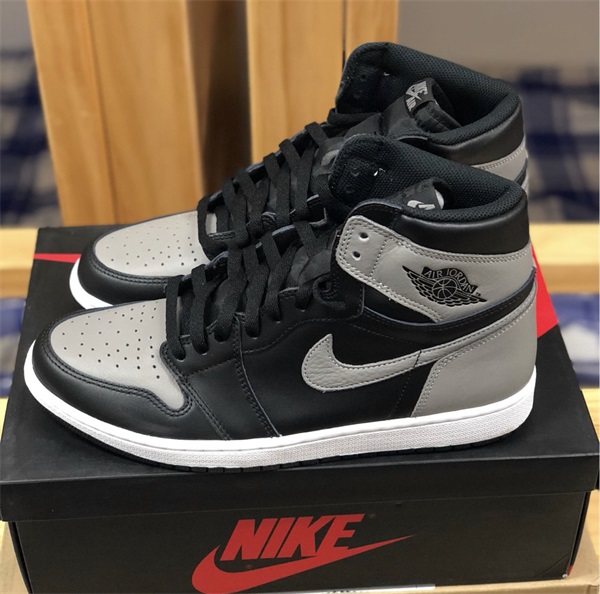 Air Jordan 1 Retro OG High ‘Satin Shadow’ photo review