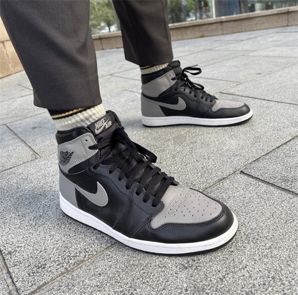 Air Jordan 1 Retro OG High ‘Satin Shadow’ photo review